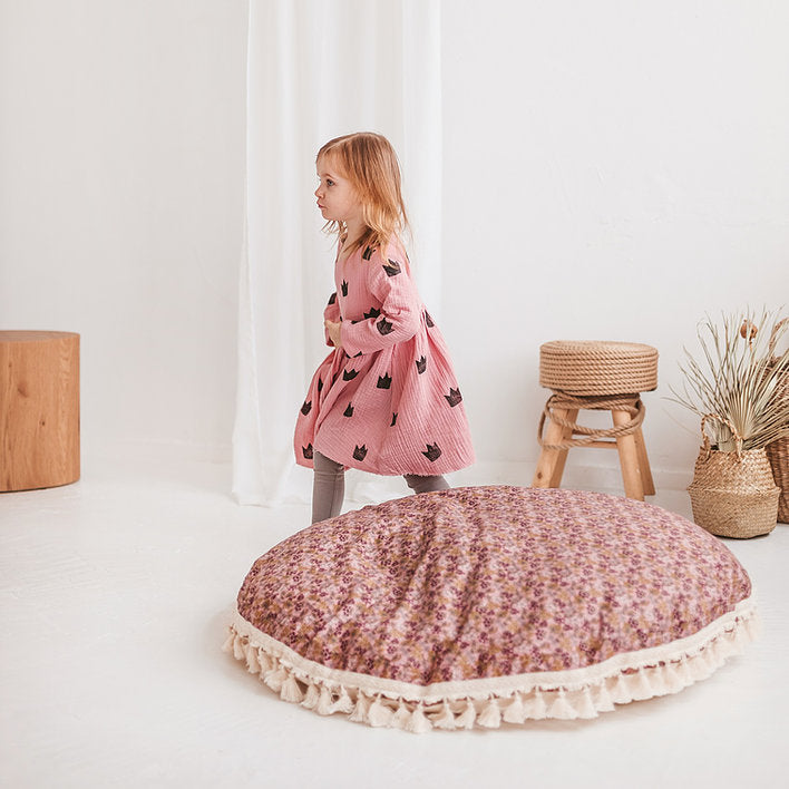 Mini Camp Extra großes Bodenkissen im rosa Blumendruck | Myxami